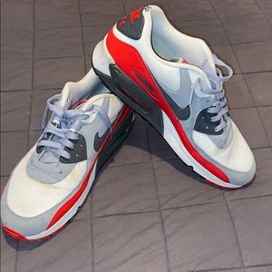Nike Air Max 90 Essential Wolf Grey/Red Size 12
